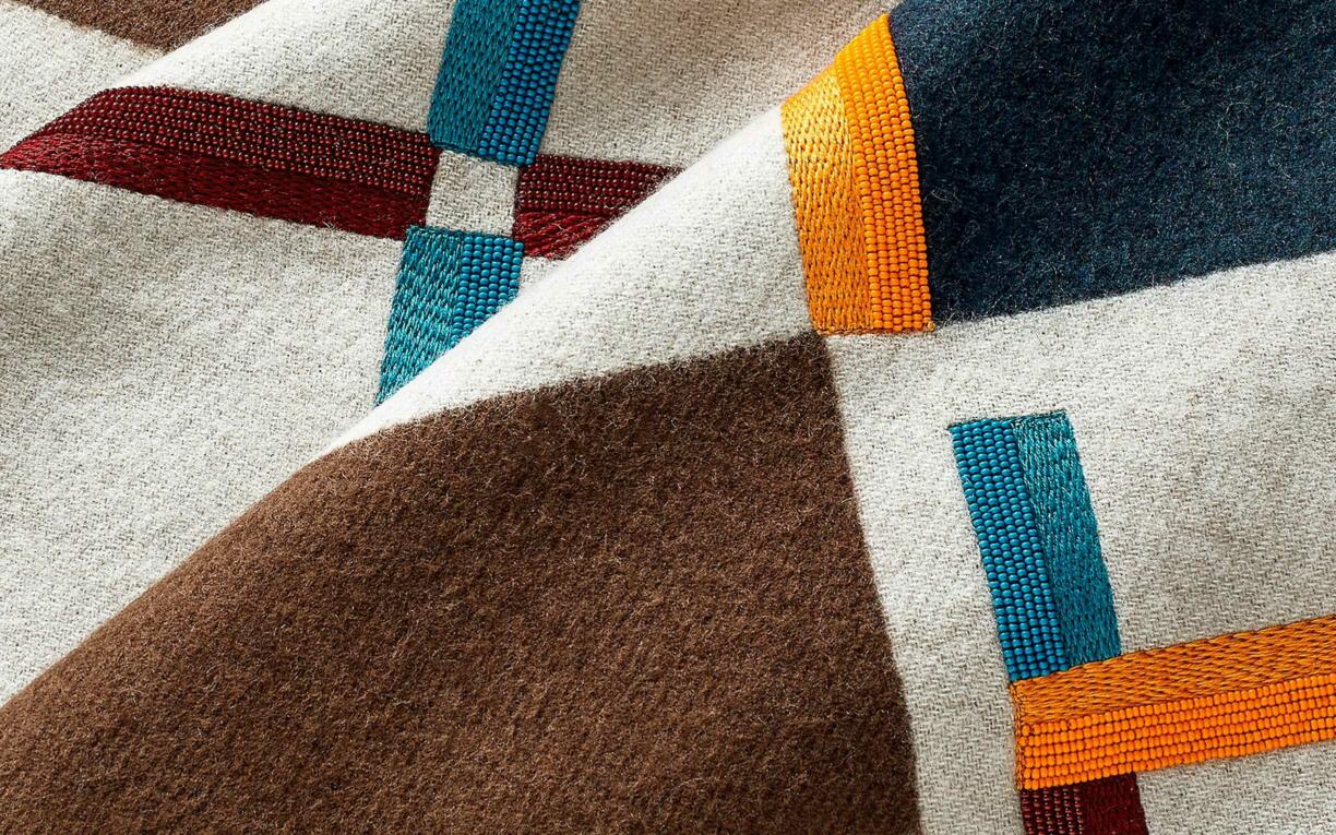 UNDOREDO HERMES plaids Rayon news large