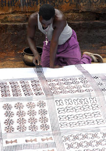 Ntonso Adinkra Comb